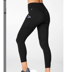 Fabletics Anywhere High-Waisted Moto 7/8